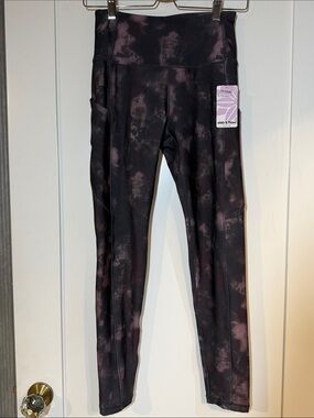 ebb & flow Women’s Black Plum Tie-Dye High-Waist Leggings